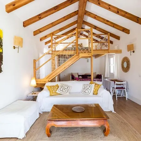 Holiday home Loft De Diseno Con Piscina Cerca De La Playa