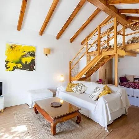 Holiday home Loft De Diseno Con Piscina Cerca De La Playa *