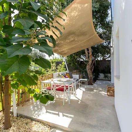Holiday home Loft De Diseno Con Piscina Cerca De La Playa